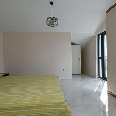 Paradise Town Belhamra